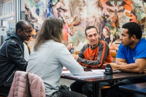 Personen Eine Runde Deutsch